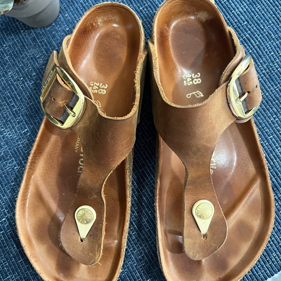Brown Birkenstock sandals size 8 gizeh big buckle - Picture 2 of 5